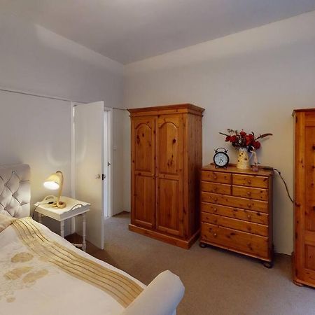 Spacious One Bedroom Flat West Hoathley Exteriér fotografie