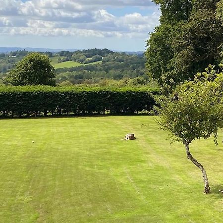 Spacious One Bedroom Flat West Hoathley Exteriér fotografie