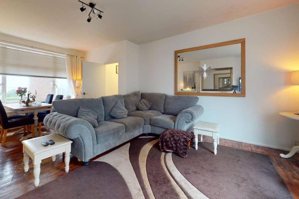 Spacious One Bedroom Flat West Hoathley Exteriér fotografie